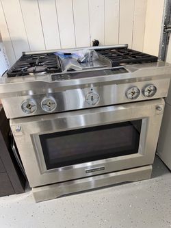 Kitchen aid stove/oven
