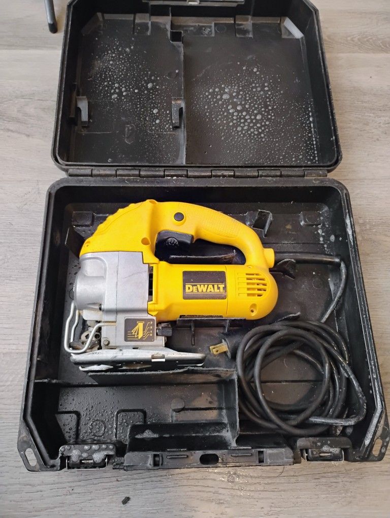 5.5 Amp Jig Saw Kit