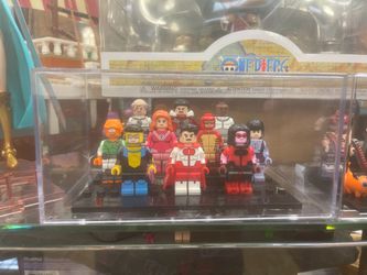 Invincible Lego type figures complete set