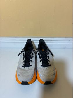 Hoka Men’s Arahi 6