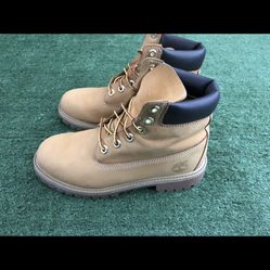 Timberland Premium 6 Inch Wheat Nubuck Lace Up  Boots Juniors Size 5 M