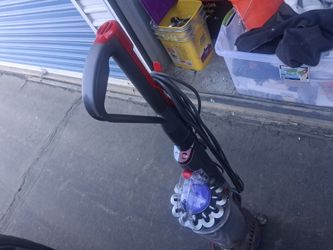 Dyson animal vaccum