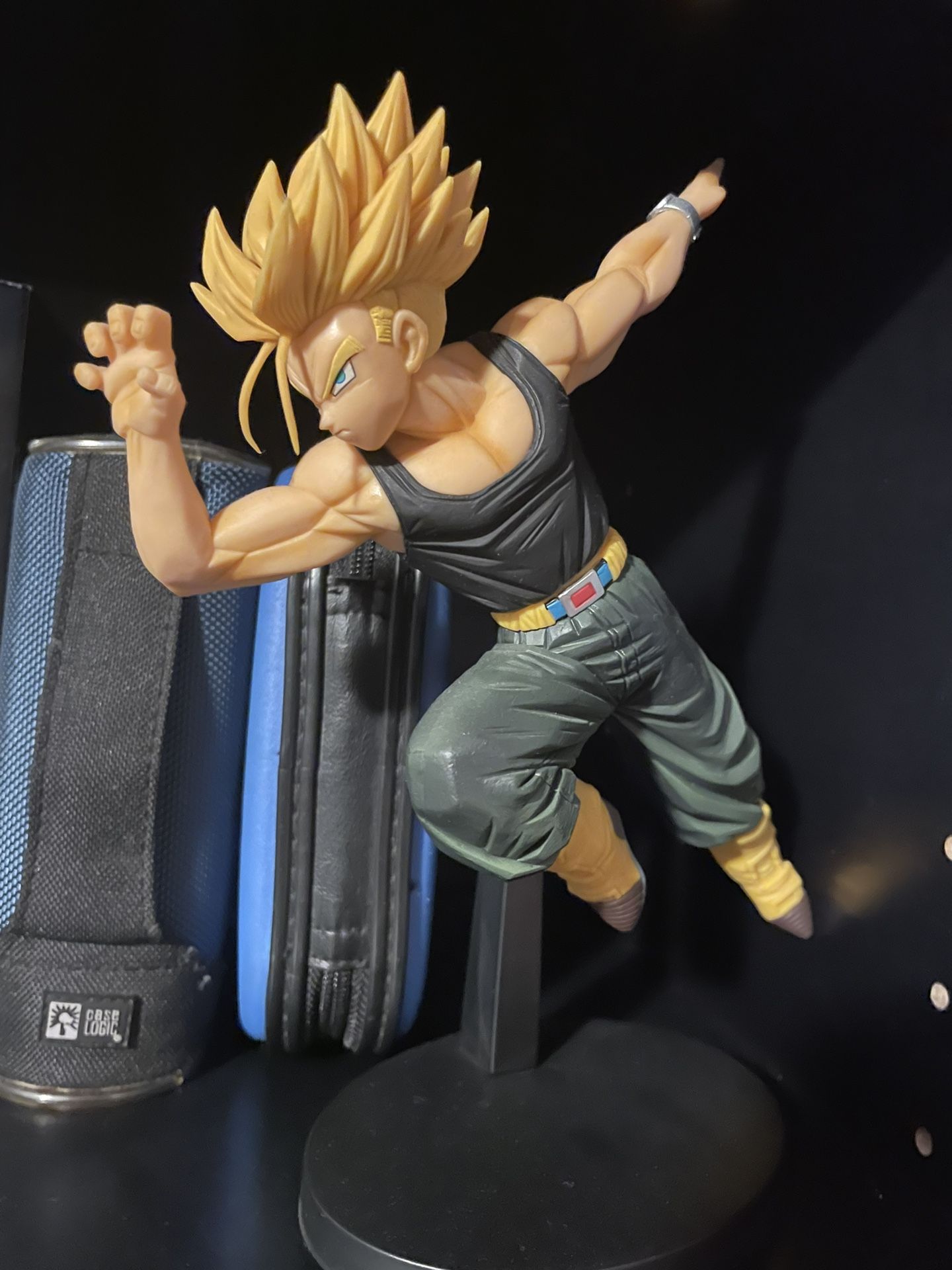 Super Saiyan Future Trunks Statue - Dragon Ball Z