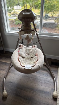 Fisher-Price Snuga-style cradle swing