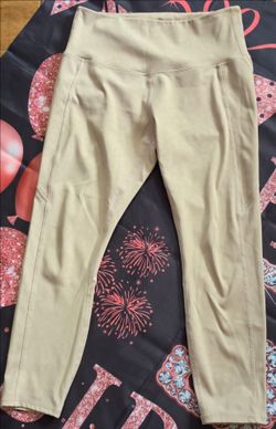 Beige High-Waist Cropped Leggings with Pockets
