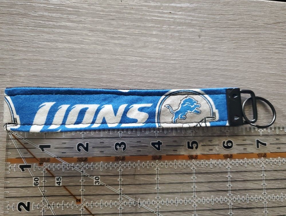Lions Wristlet