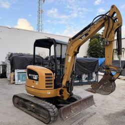 Cat mini Excavator 