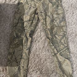 smoke ash cargo pants size XL 