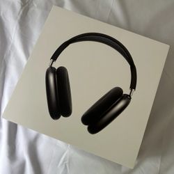 Midnight AirPod Maxs 2nd Generation 