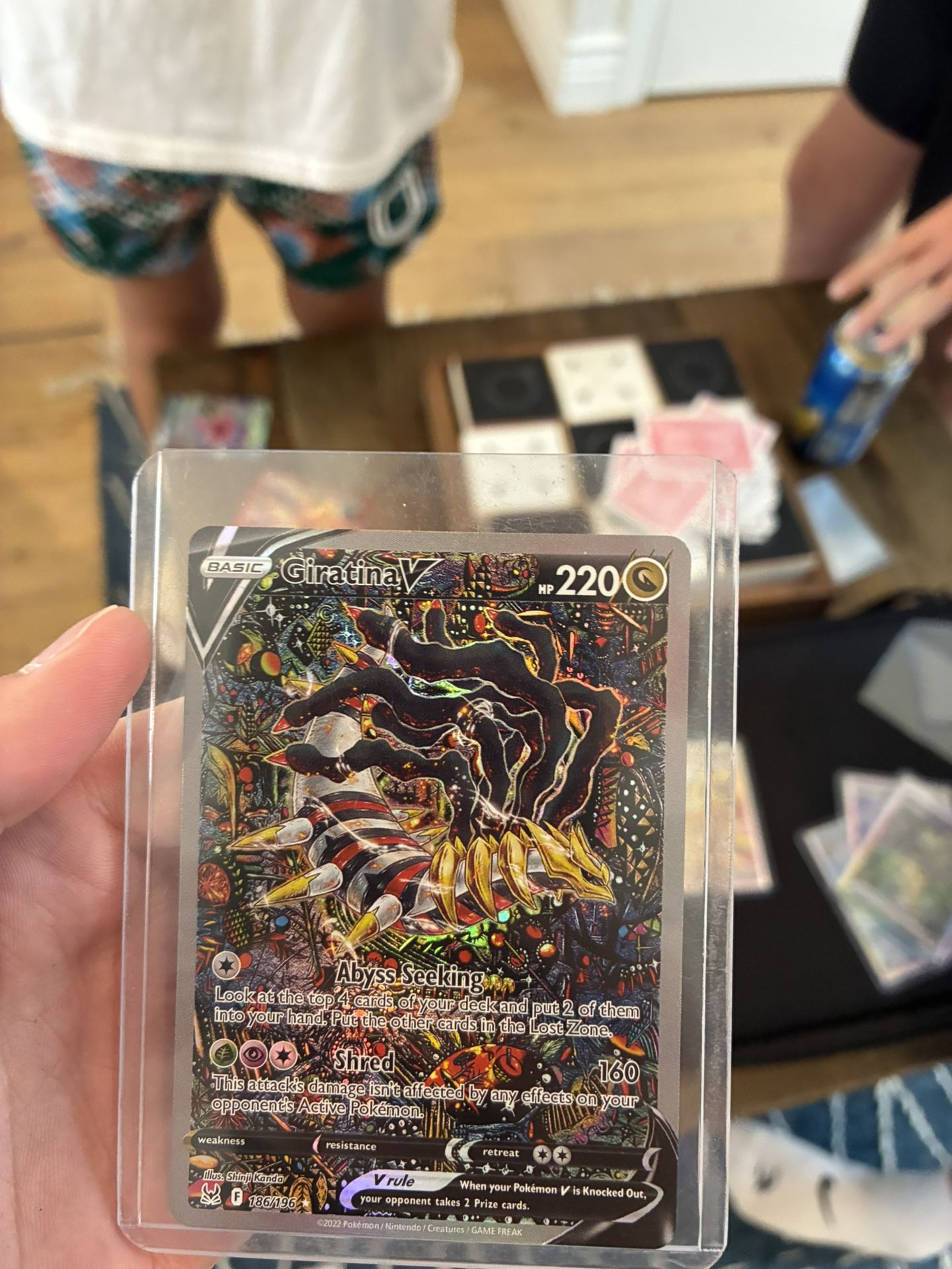 Giratina V /196