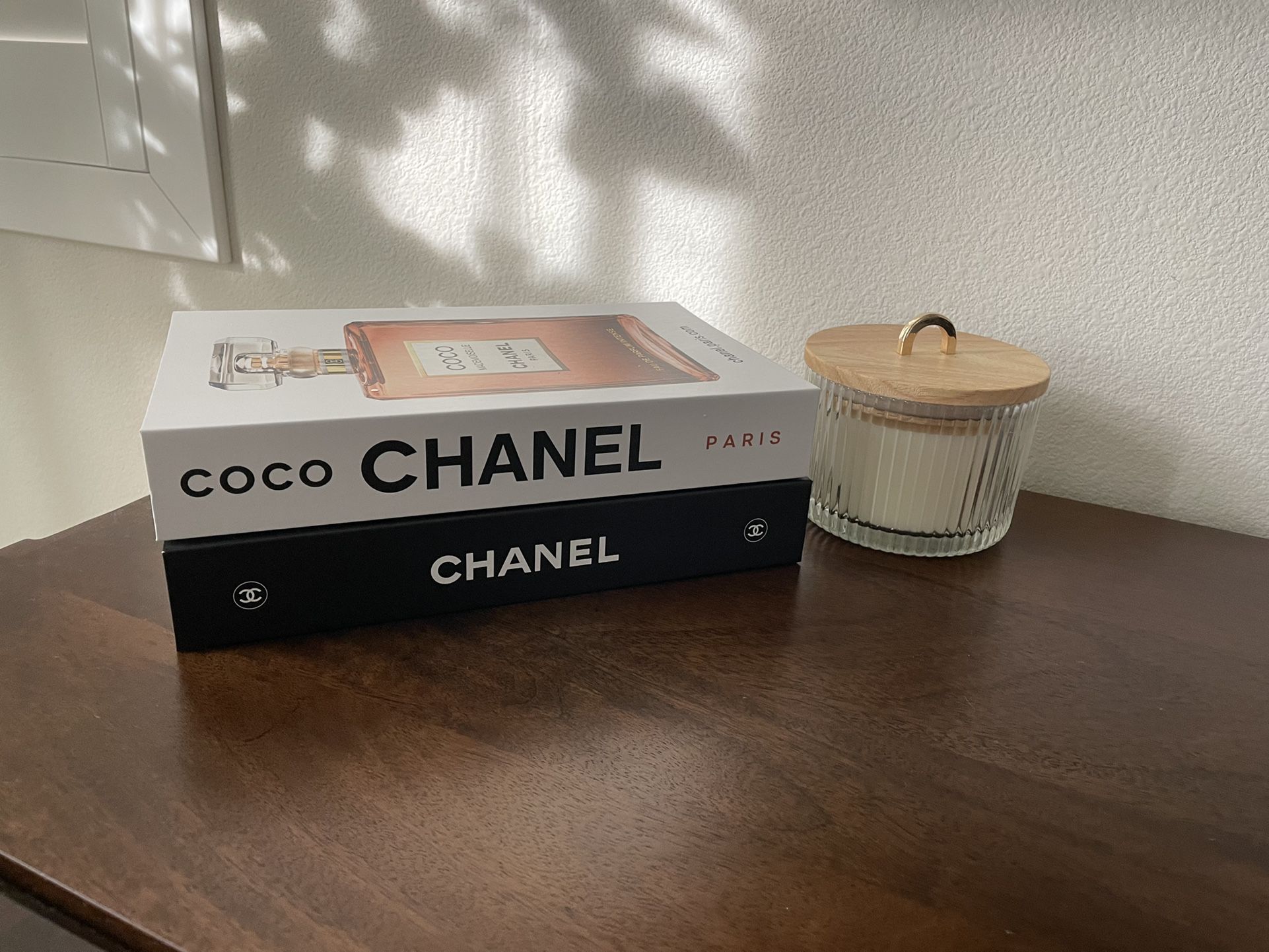 2023 Luxury Designers Coffee Table Books - TOM FORD | LOUIS VUITTON | PRADA  | CHANEL | HERMĒS | Home Decor for Sale in Ontario, CA - OfferUp