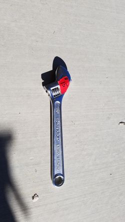 Skandor extra strong 10" crescent wrench