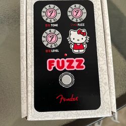 Fender X Hello Kitty FUZZ Brand New 