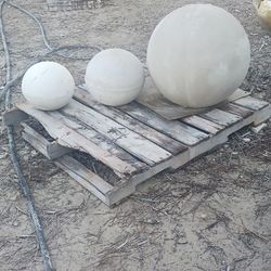 Concrete Sphere Set
