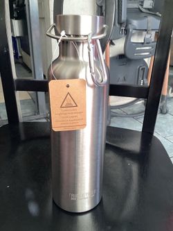 Stainless Steel insulated water bottle