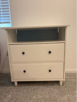 Dresser - white