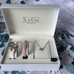 Set Of Watch With Extra Strap And A Necklace 