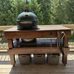 Big Green Egg  (Large) + Table 