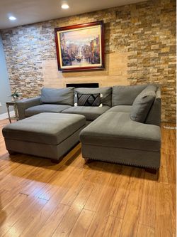 FREE DELIVERY – Costco Modern Gray Sectional Sofa w/Ottoman