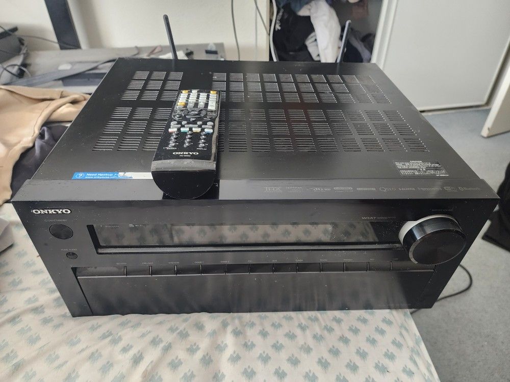 Onkyo NR828 7.2 Channel THX Wi-Fi Receiver 