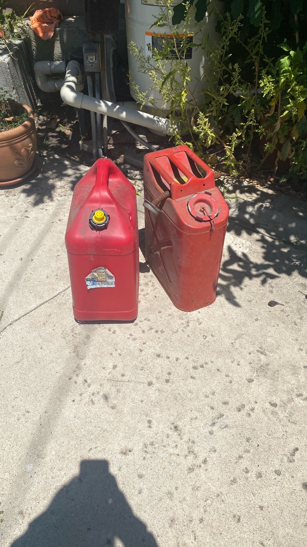 Gas canisters
