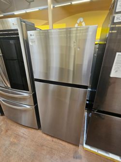 Top Freezer Refrigerator LG Stainless steel 28 inch wide 