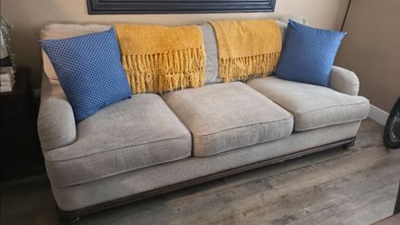 Couch made for tall people