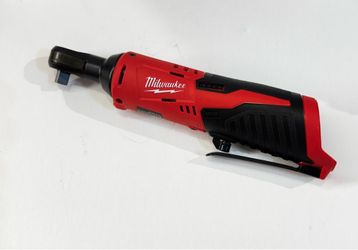 Milwaukee M12 3/8” Cordless Ratchet