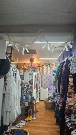 Rustic Heavenly Magnolia's Boutique