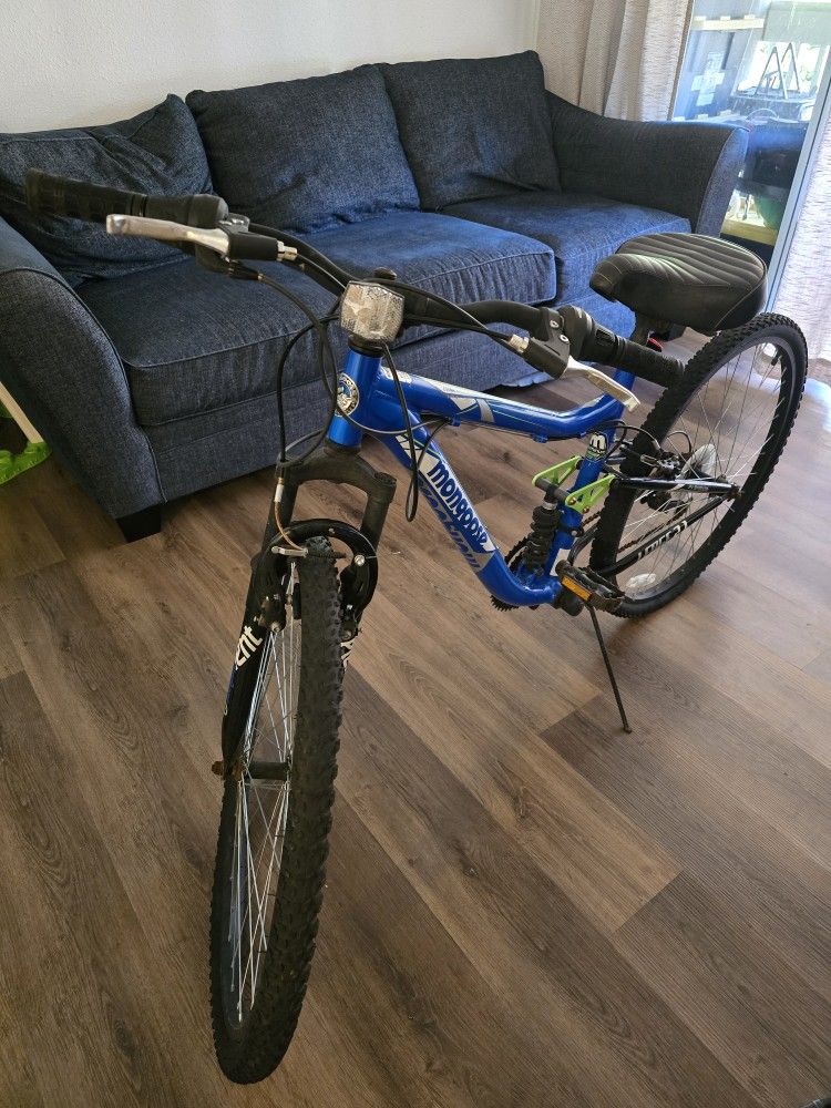 Mongoose Ledge 21 Bike