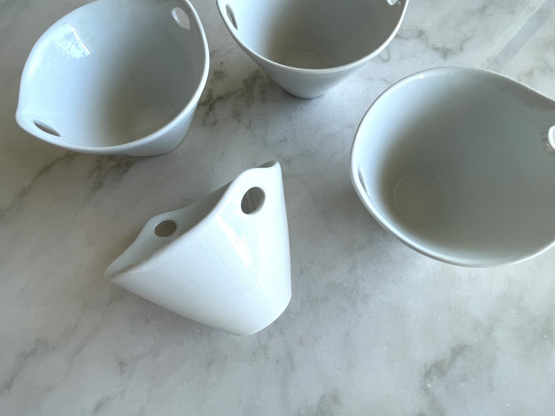 Crate & Barrel 6.5” Kai Noodle Bowls