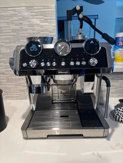 Delonghi La Specialista Maestro Espresso Machine