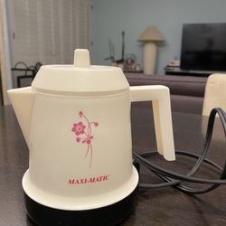 Maxi-Matíc Electric Kettle quickly boil water 3 cups