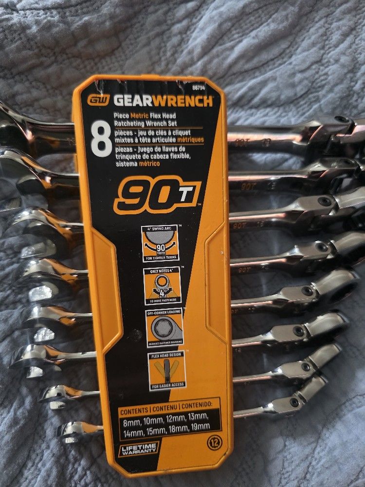 Gearwrench  Metric 90-Tooth Flex Head Combination Ratcheting Wrench Tool Set with Tray. 8-Piece