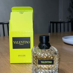 Valentino Perfume