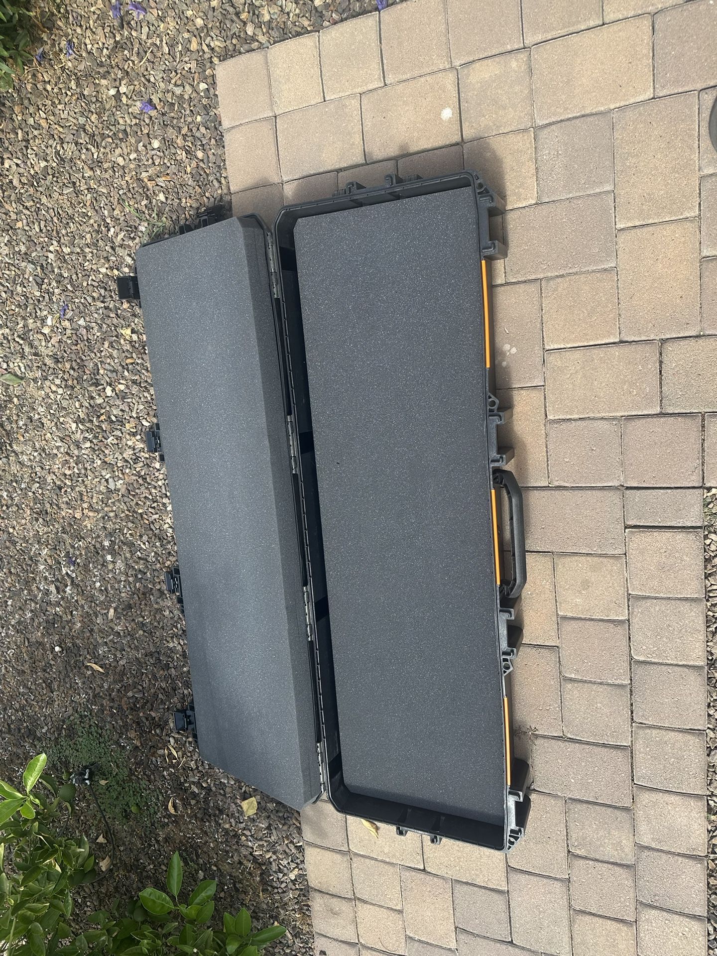 Pelican V800 Vault Double Rifle Case