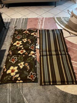 Outdoor Reversible Chair Cushions Set of 2 , New Whitout Tags