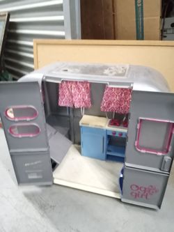 Doll trailer