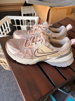 Nike women’s 7.5