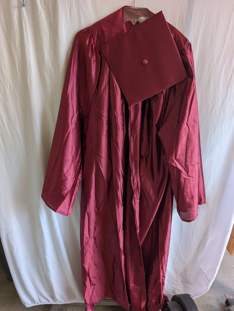Graduation Cap And Gown Burgundy 