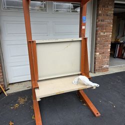 Supervisors Work Stand