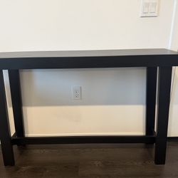 Black Entry Table 