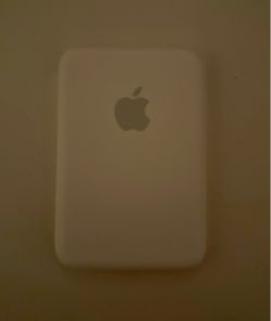 Apple MagSafe Battery Pack