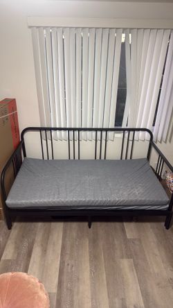 ikea Daybed Twin/Queen
