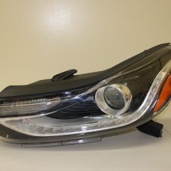 2017-2022 Cheverolet Trax Left Driver LED Headlight OEM (contact info removed)2 Bare
