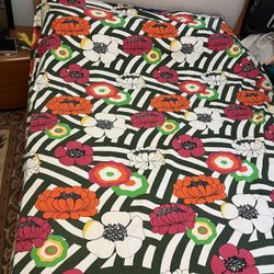 Full Size Colorful Bedspread 