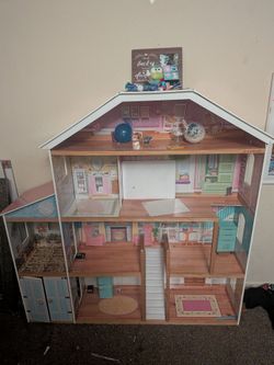 BIG doll house