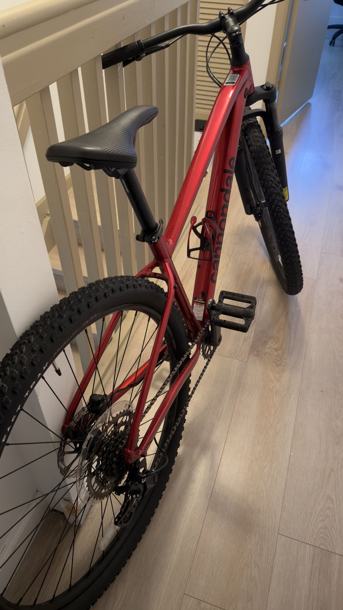 Cannondale bike fresh New specialized Tires 29 Size m