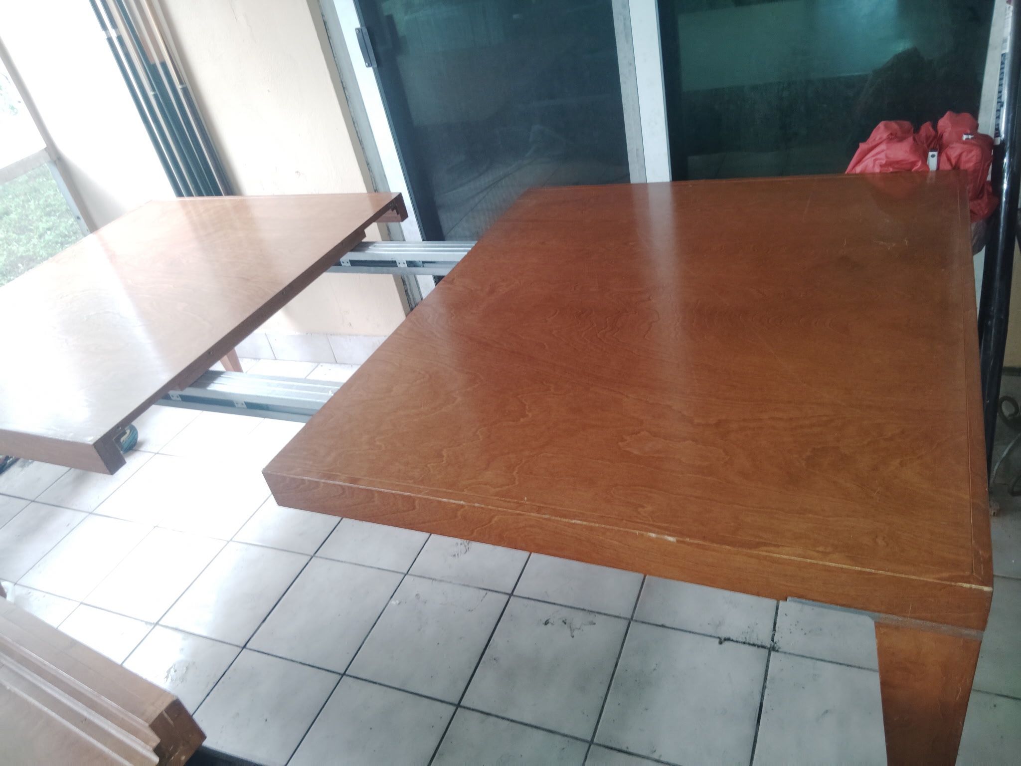 Dining Room Table 