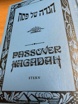 10 Passover Hagadahs